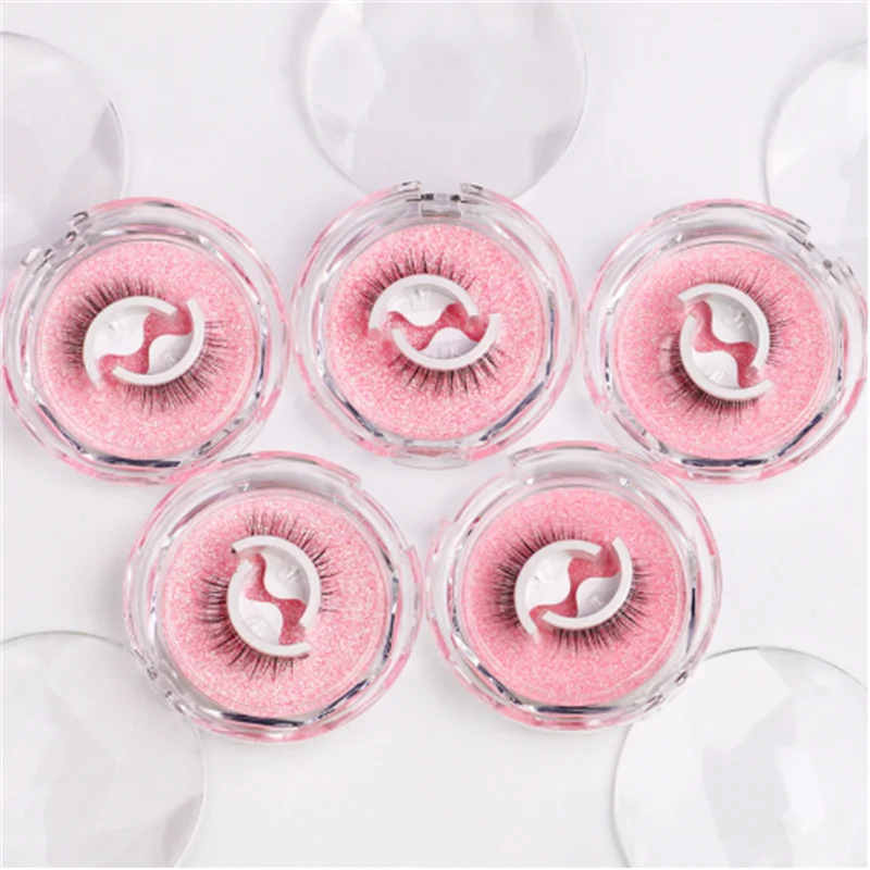 Natural Looking Self-Adhesive 3D Lashes